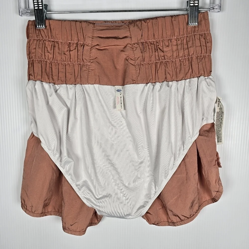 FREE PEOPLE MOVEMENT THE WAY HOME SHORT PERUVIAN WALNUT Size Medium - Picture 7 of 14